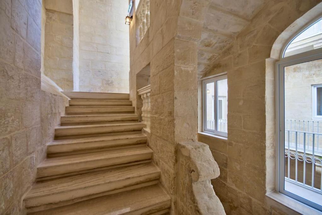 Vallettastay Old Lodge Apartment 7 المظهر الخارجي الصورة